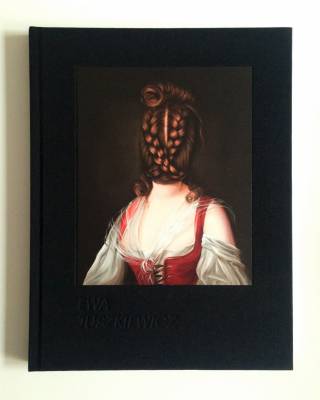 Ewa Juszkiewicz, The descent beckons, book cover