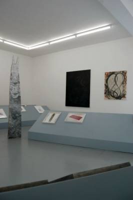 Piękna pogoda / Beautiful weather, exhibition view, Foksal Gallery Foundation, Warsaw, 2011