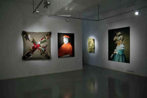Urwanie głowy, Juszkiewicz/Kokosiński, exhibition view, Galeria Zona Sztuki Aktualnej, Szczecin